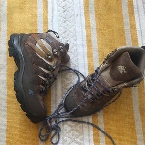 ems hiking boots